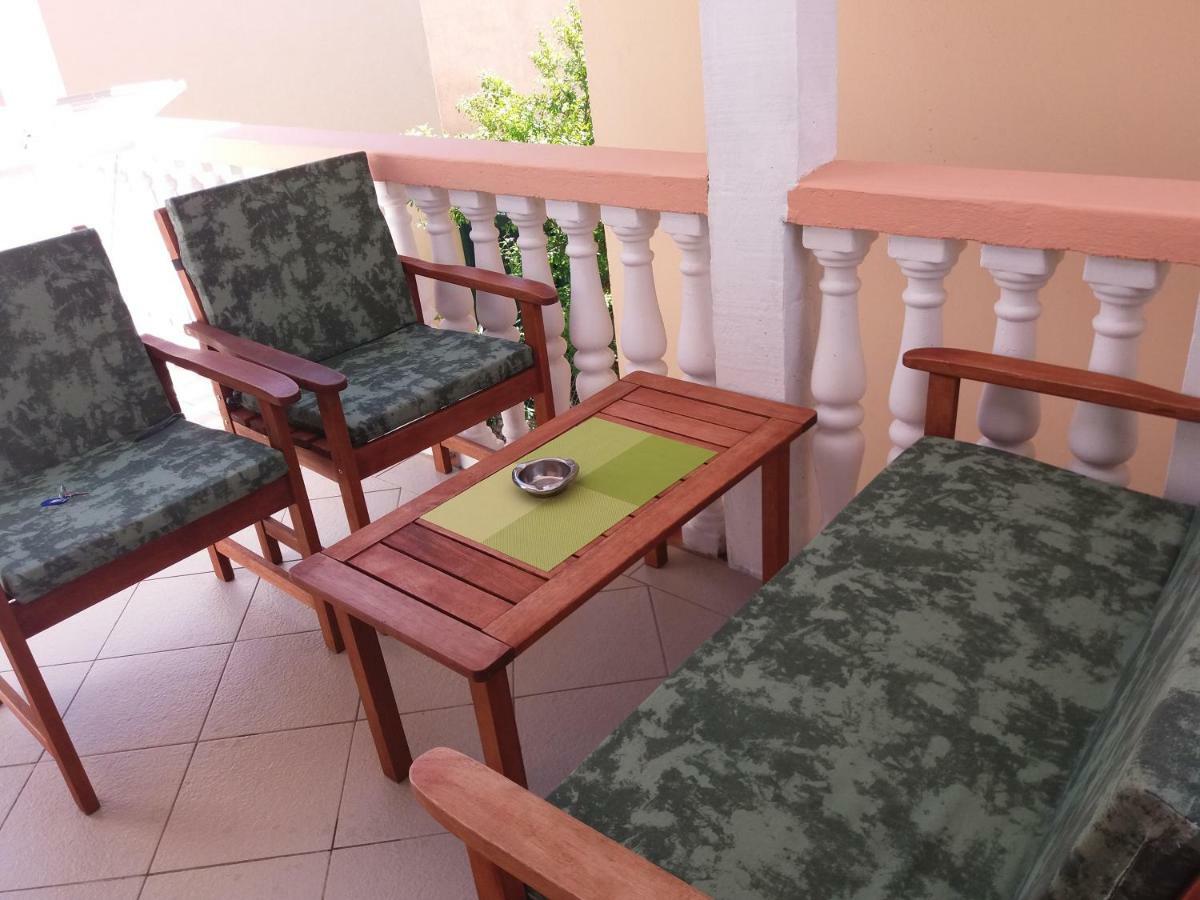 Apartman Nin-Dodo Екстериор снимка
