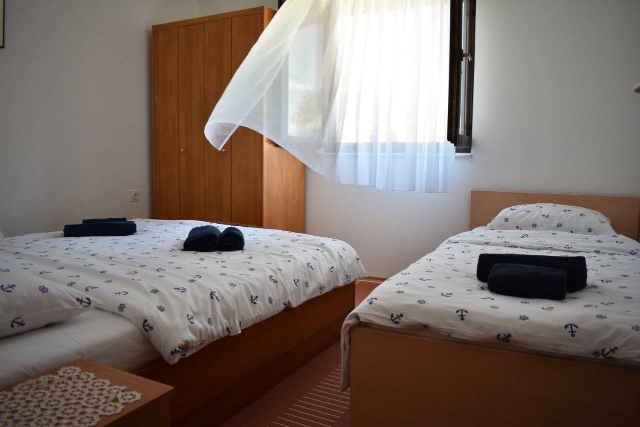 Apartman Nin-Dodo Екстериор снимка